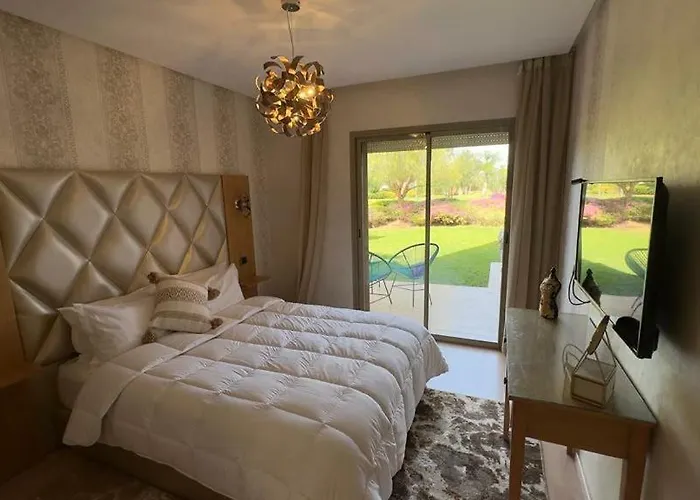 Prestige Lux Garden Pool Golf